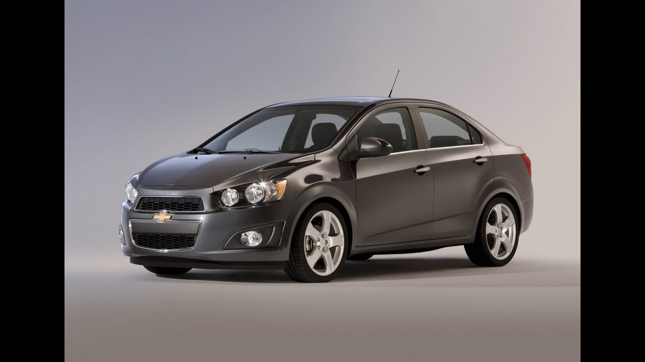 Detroit: Chevrolet Sonic Sedan 2012