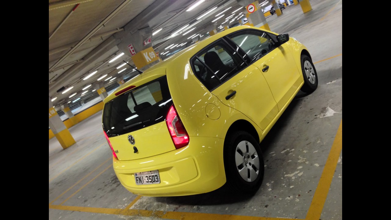 Garagem CARPLACE #5: take up! chega sem direção elétrica nem ar-condicionado