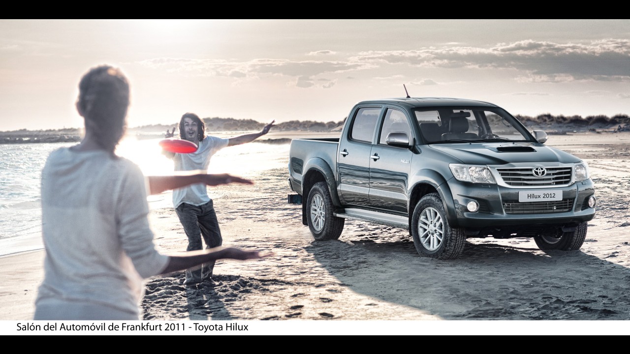 Salão de Frankfurt: Toyota revela oficialmente todos os detalhes da Hilux 2012 - Veja fotos