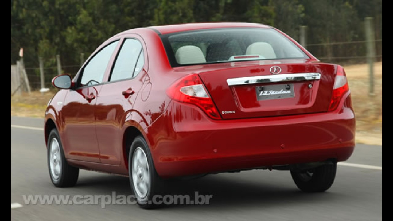 Segredo: Leitor flagra os chineses JAC J3 Sedan e Hatch em transporte no Brasil