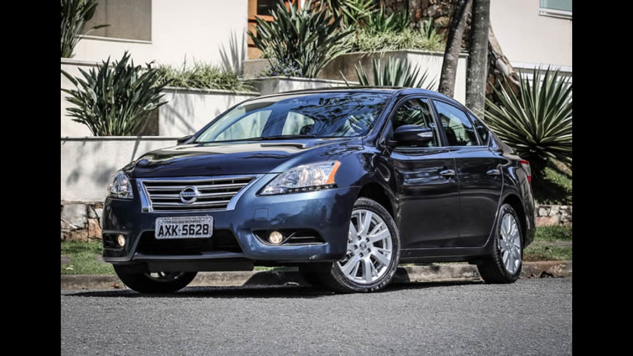 Análise CARPLACE (sedãs médios): Corolla dispara e Cruze volta ao pódio em maio