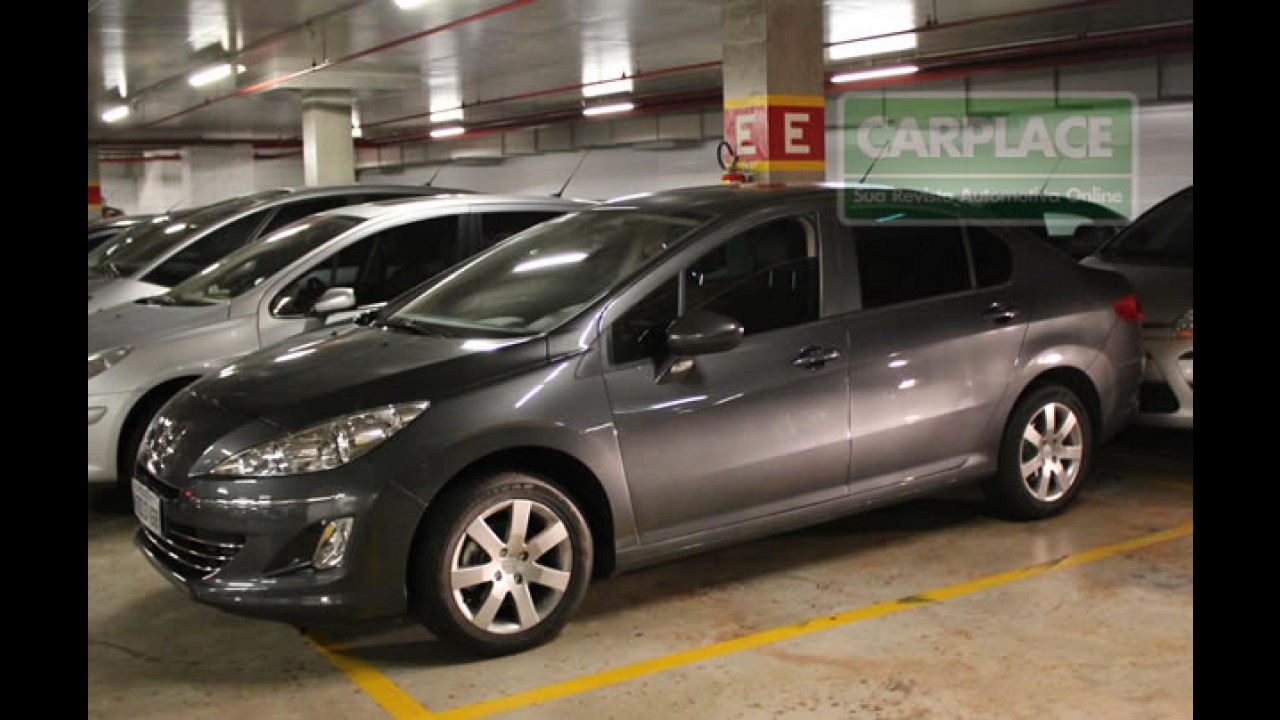 Exclusivo! Flagra mostra detalhes internos e externos do Novo Peugeot 408