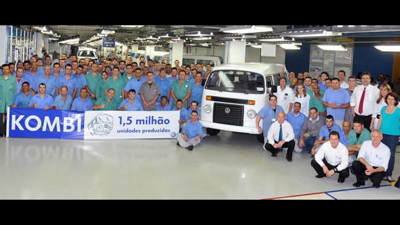 Volkswagen anuncia que veterana Kombi sairá de linha no fim do ano que vem