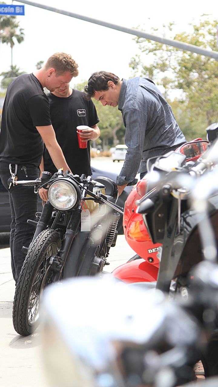 Photo by Nevin Pontious of Deus Ex Machina