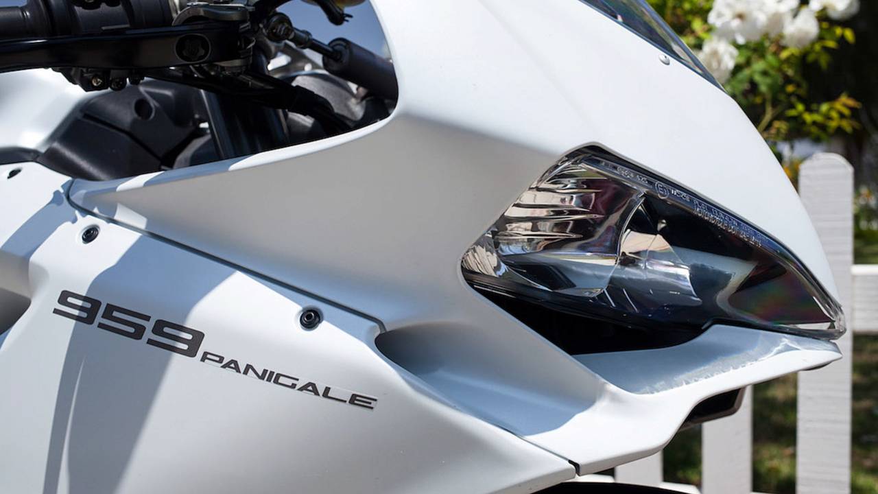 2016 Ducati 959 Panigale - Ride Review