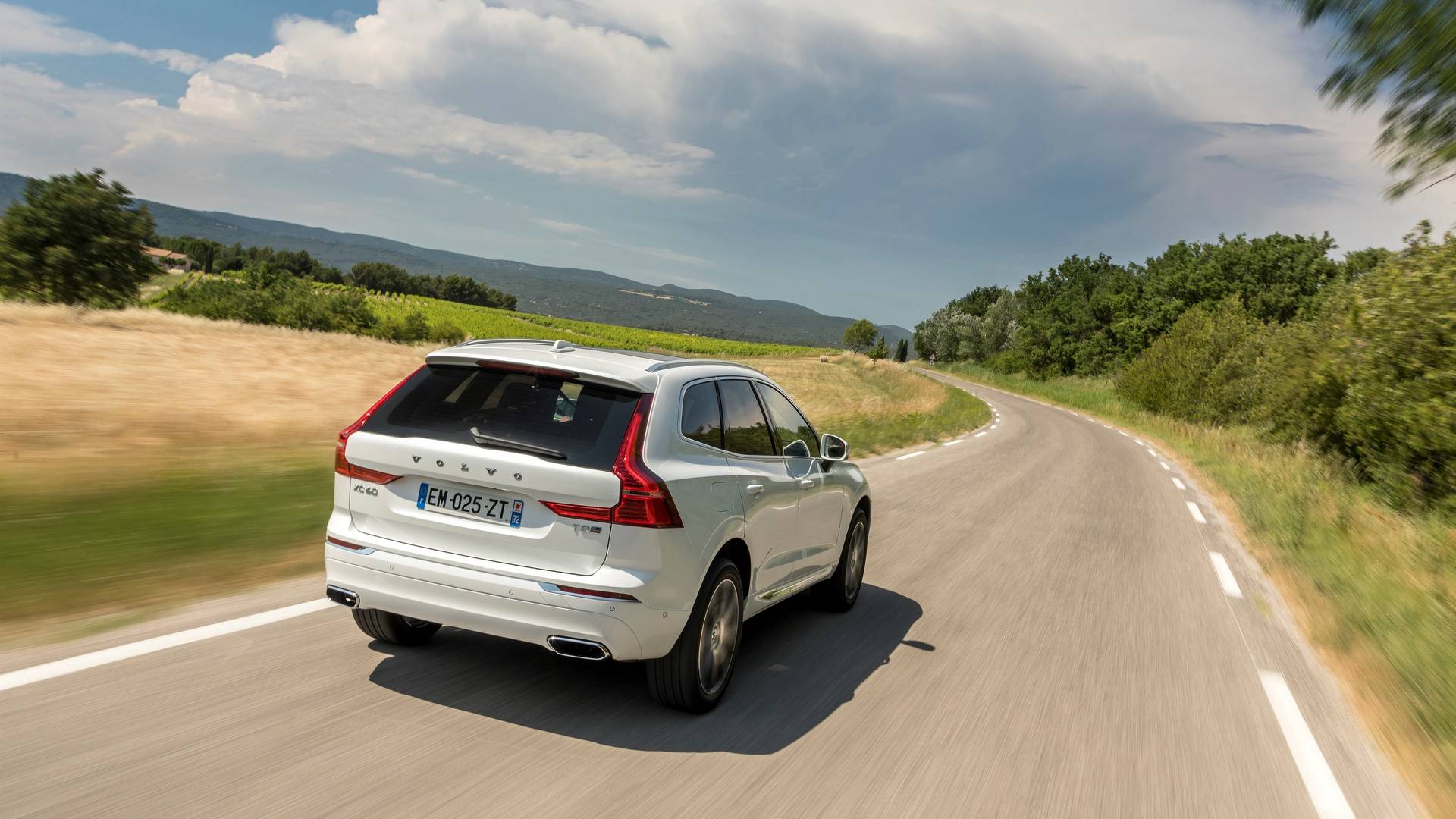 Volvo XC60 T8 Twin Engine, l'ibrida plugin dall'anima sportiva