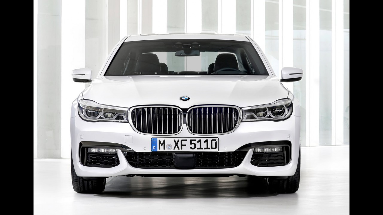 Mercedes bate BMW e volta à liderança global do mercado premium