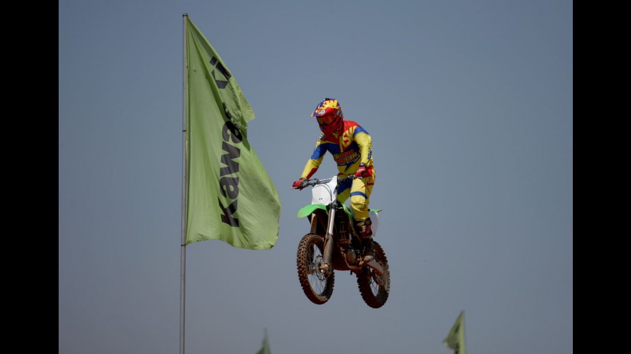 Kawasaki apresenta linha off-road 2016; KX450F é destaque
