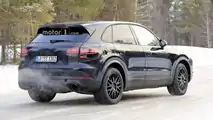 2018 Porsche Cayenne spy photo