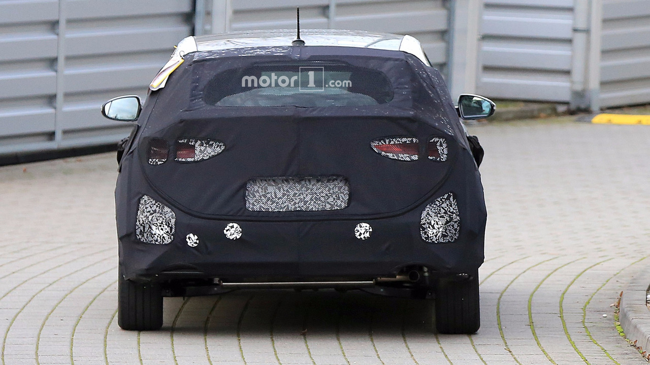 2018 Kia cee'd spy photo