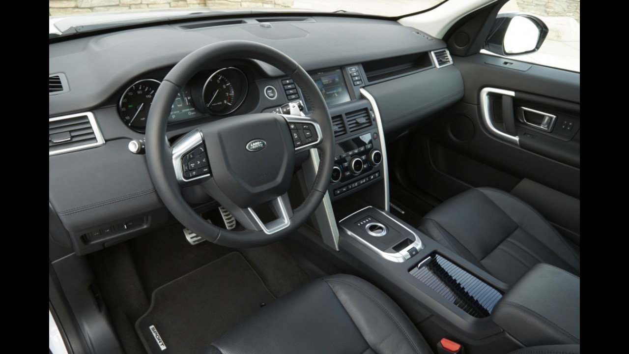 Land Rover lança Discovery Sport edição Black por R$ 276,9 mil
