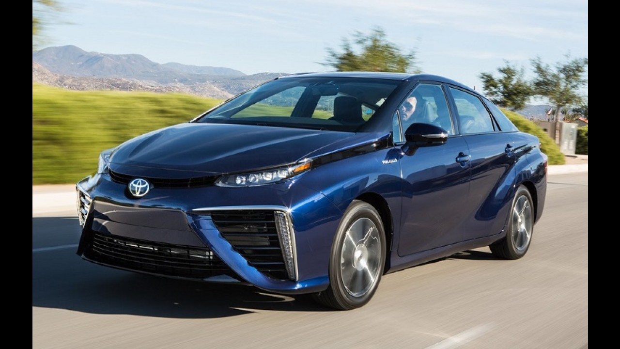 Movido a hidrogênio, Toyota Mirai percorre mais de 500 km sem poluir
