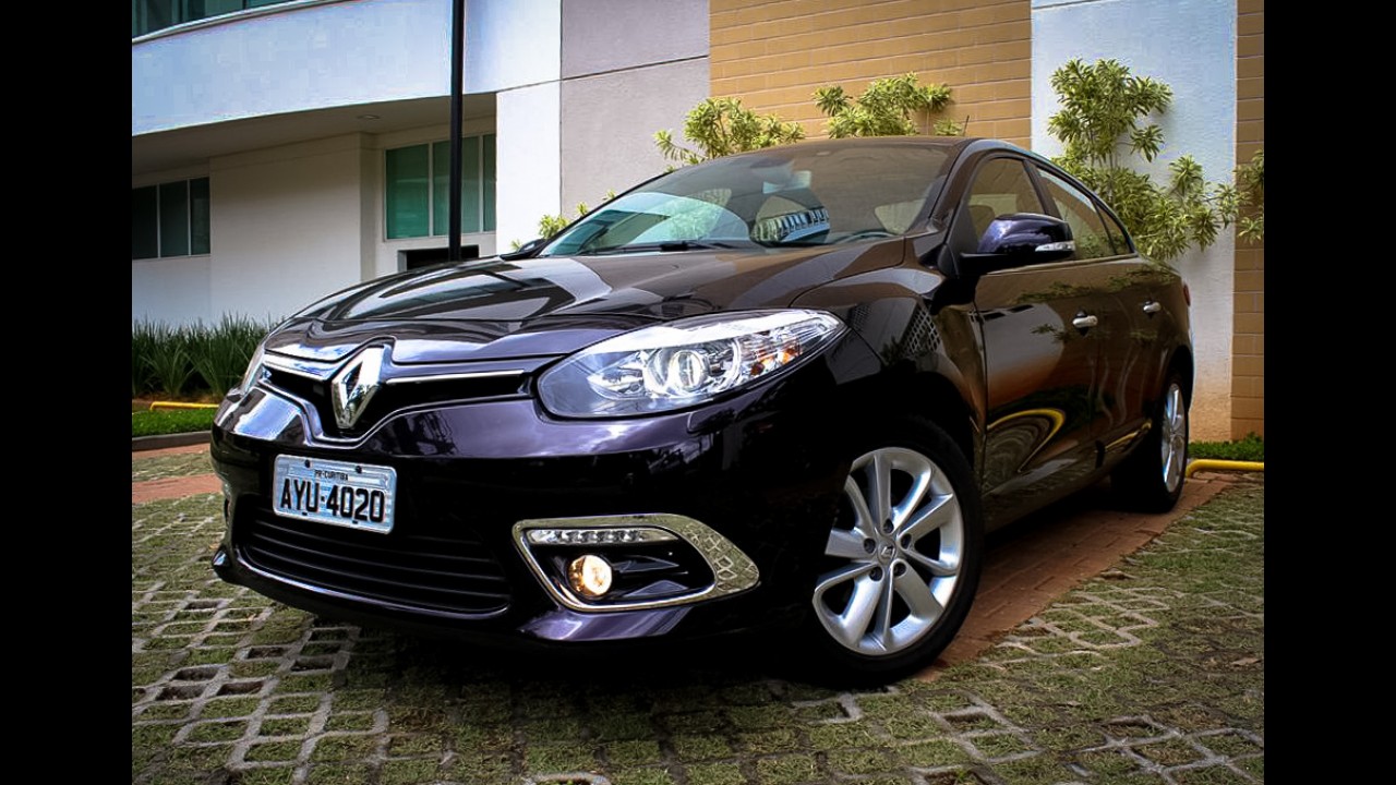 Teste CARPLACE: renovados, Fluence e Cruze brigam pelo G4 dos sedãs