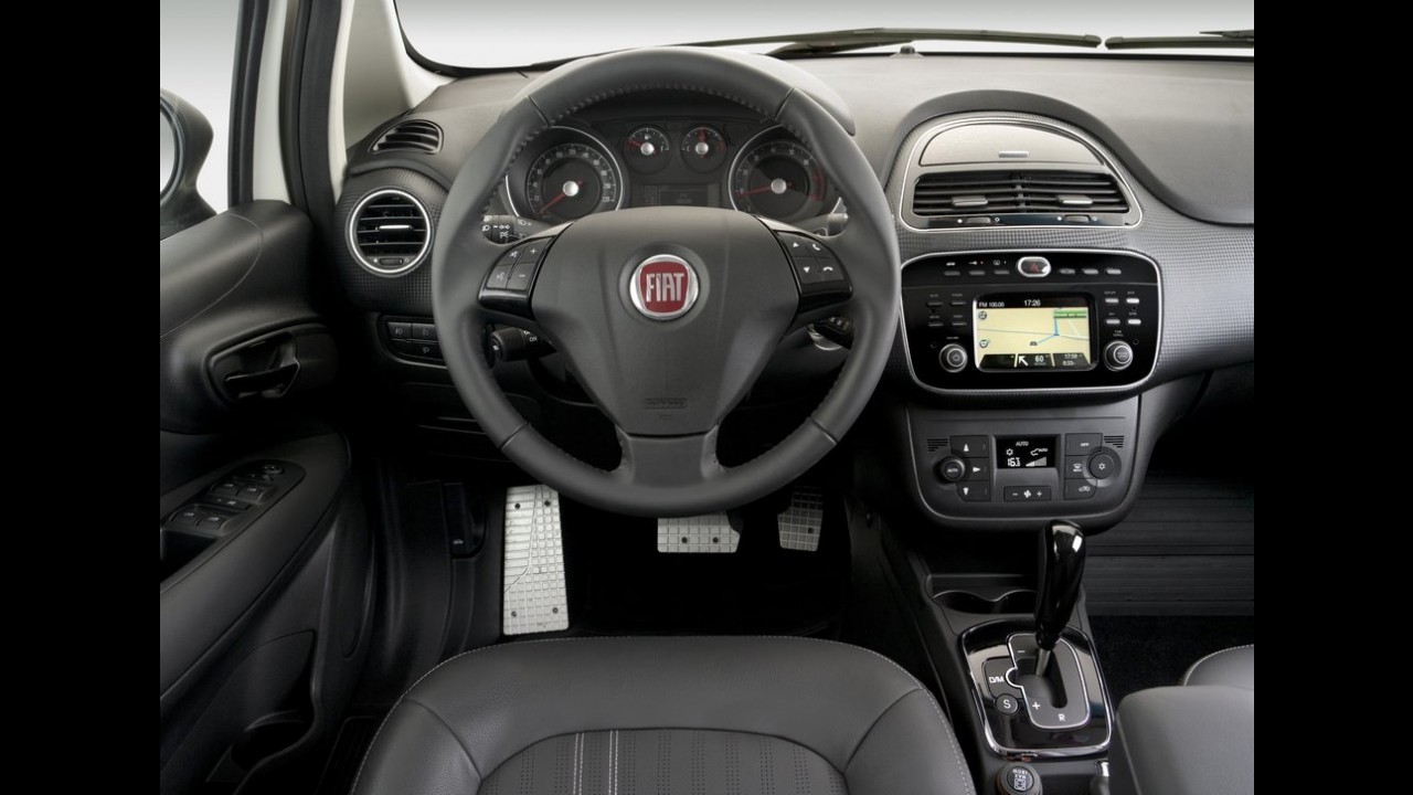 Mais equipado, Fiat Linea série Blackmotion chega por R$ 70 mil