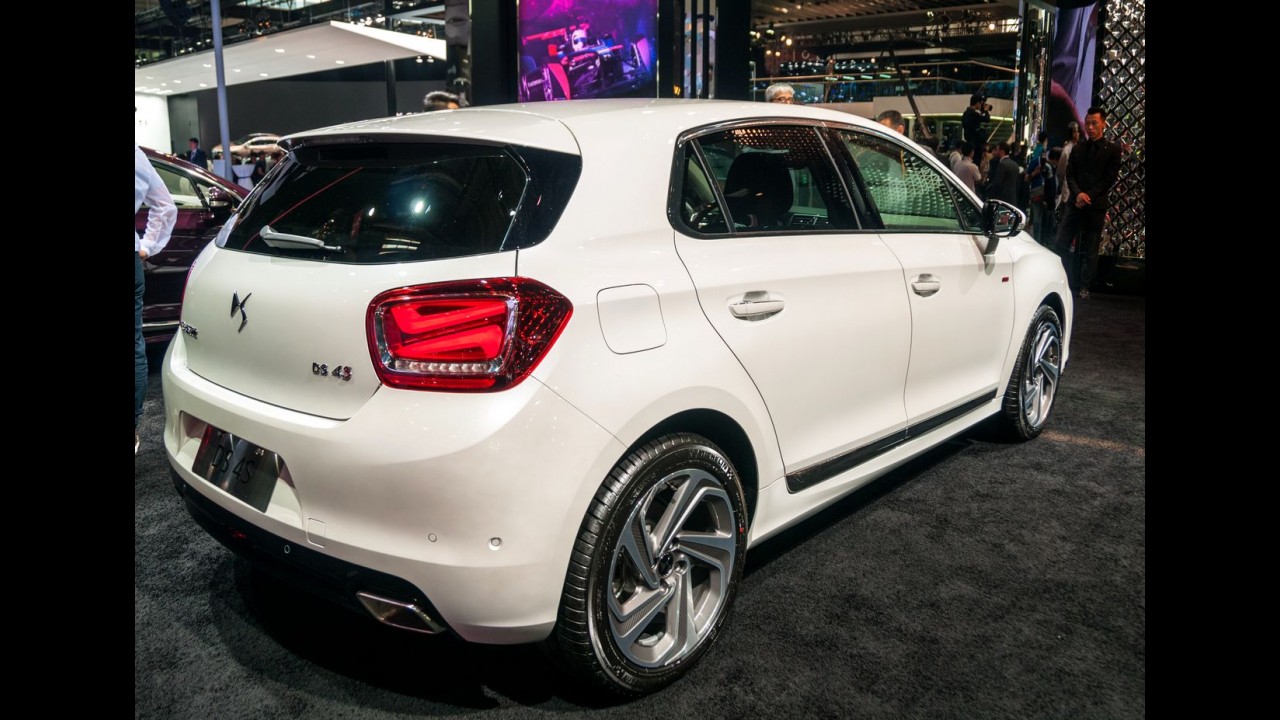 Salão de Pequim: rival de Série 1 e Classe A, novo DS4 S fica mais esportivo