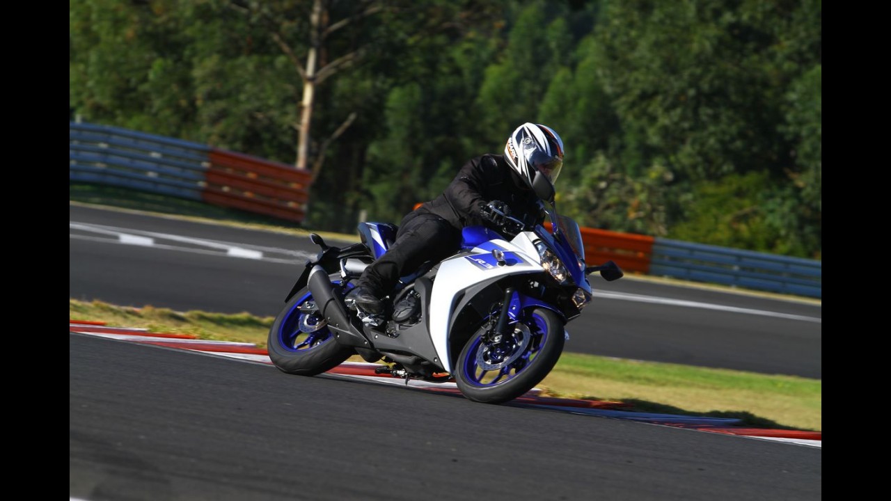 Volta rápida: Yamaha R3 vem infernizar a vida da Ninjinha