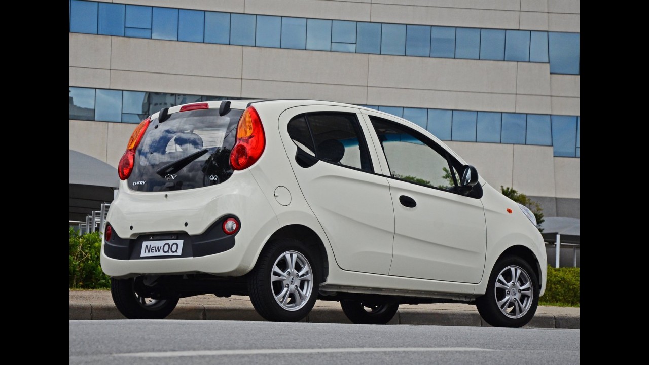 Mais barato do Brasil, Chery QQ nacional chega às lojas por R$ 29.990