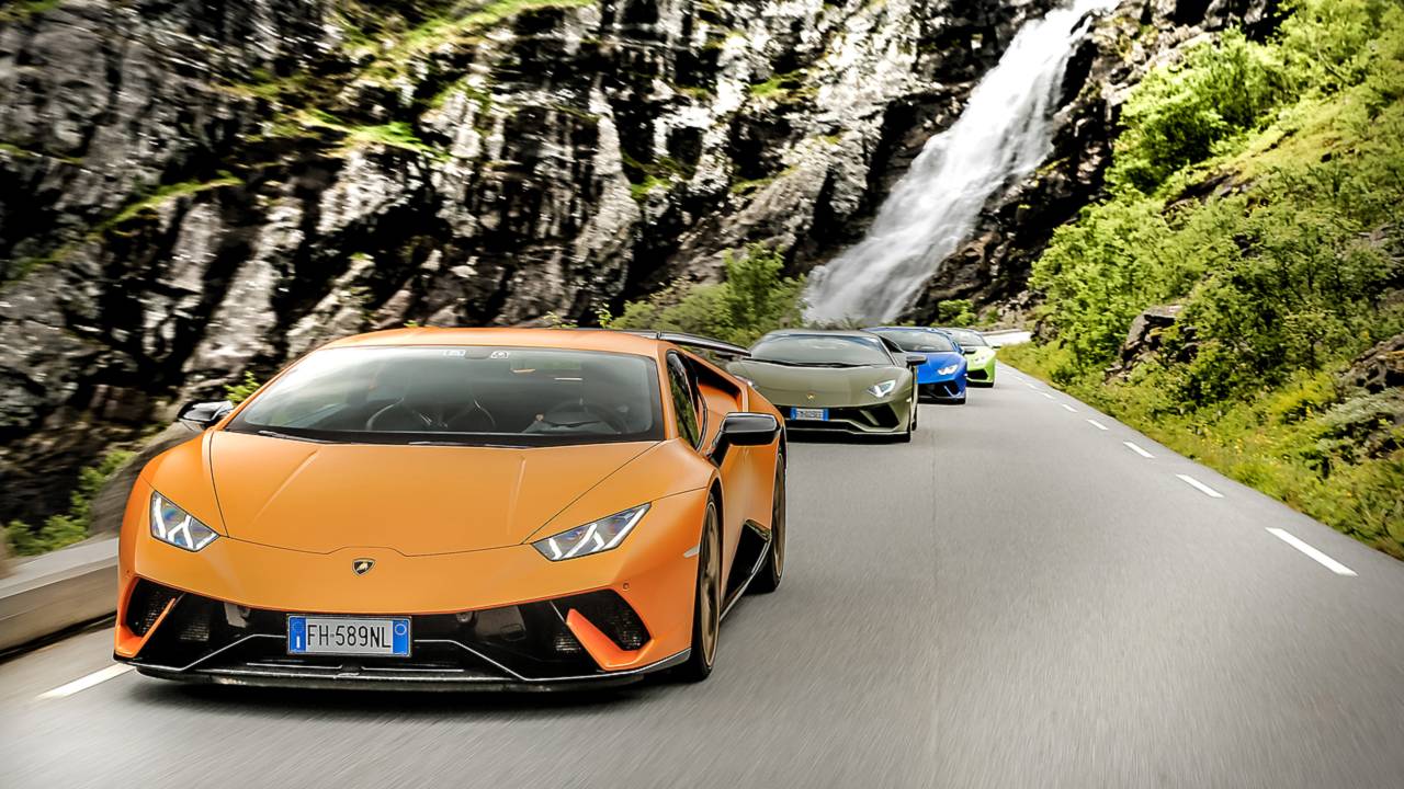 2018 Lamborghini Avventura