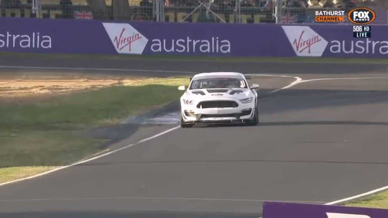 Ford Shootout At Bathurst