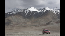 Volvo XC90 R-Design debutta a Bollywood