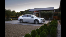 Nuova Subaru Legacy, le prime immagini