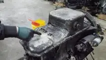 Démontage du moteur V8 Bentley de 6,75 litres 4