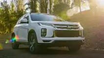 Mitsubishi Outlander Sport 2024