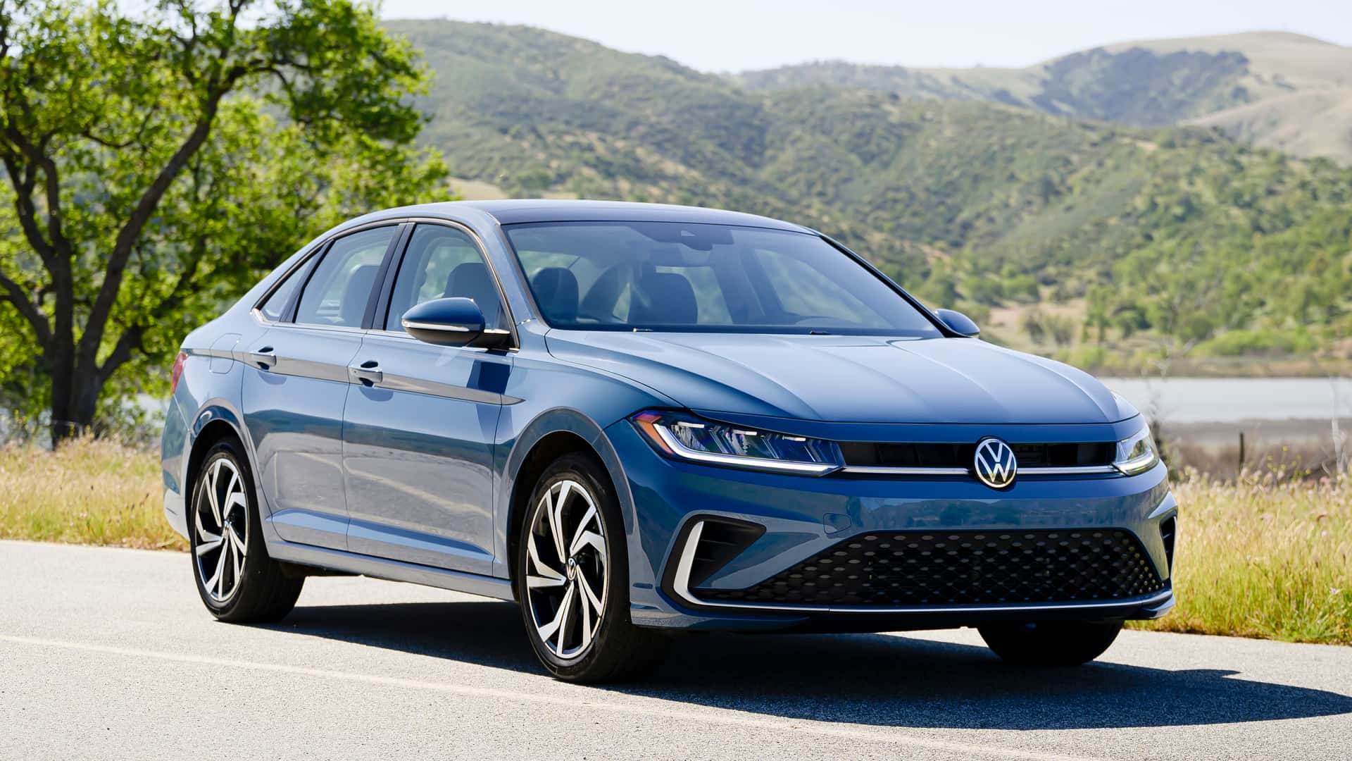 Volkswagen Retoca Jetta Nos EUA ALL THE CARS