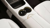 DB2024AU01360_medium