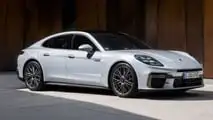 2025 Porsche Panamera Turbo S E-Hybrid