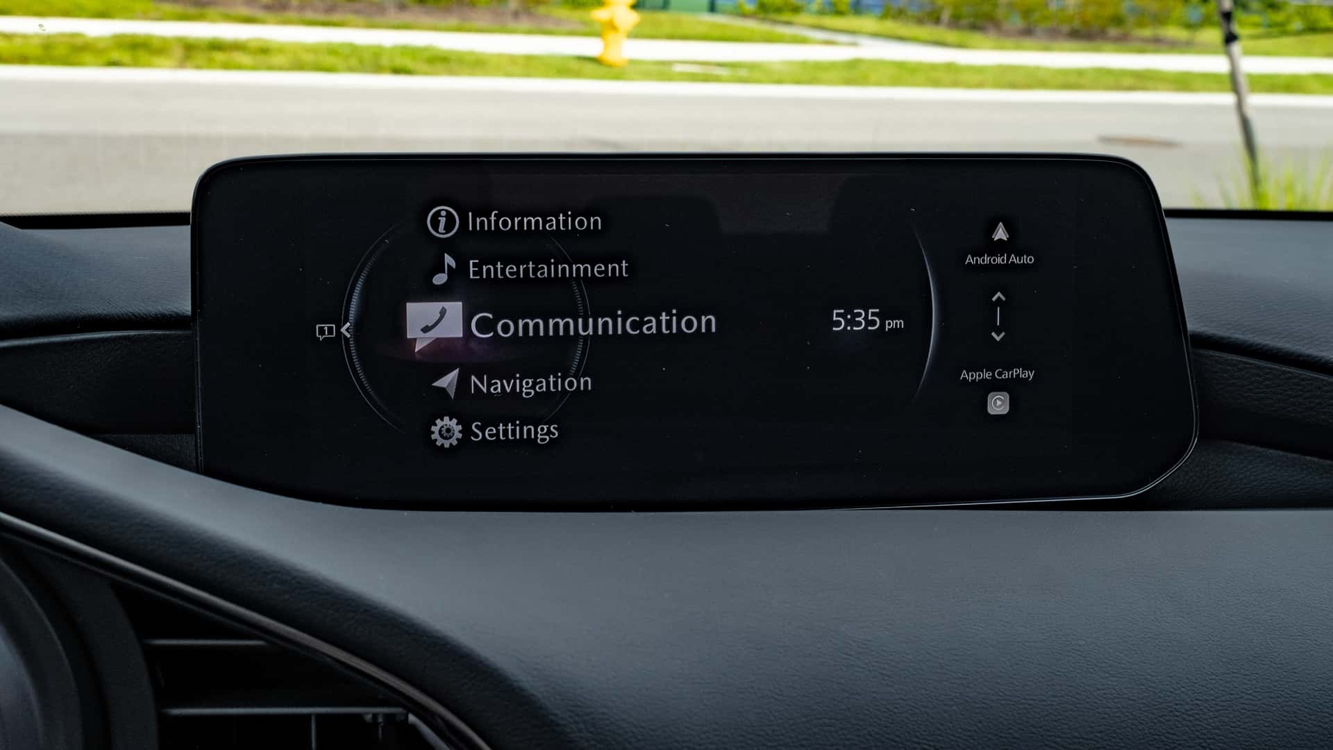 https://cdn.motor1.com/images/mgl/Kb81Xb/s1/2024-mazda3-turbo-review.jpg