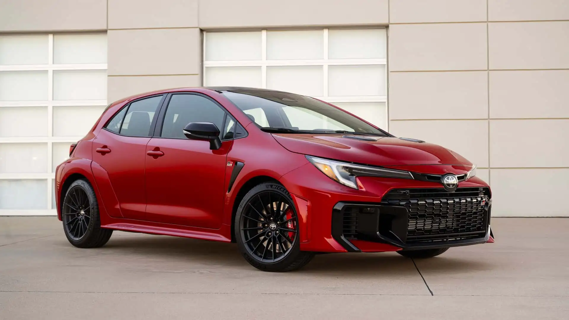 https://cdn.motor1.com/images/mgl/Kb82BM/s1/2025-toyota-gr-corolla-first-drive-review.webp