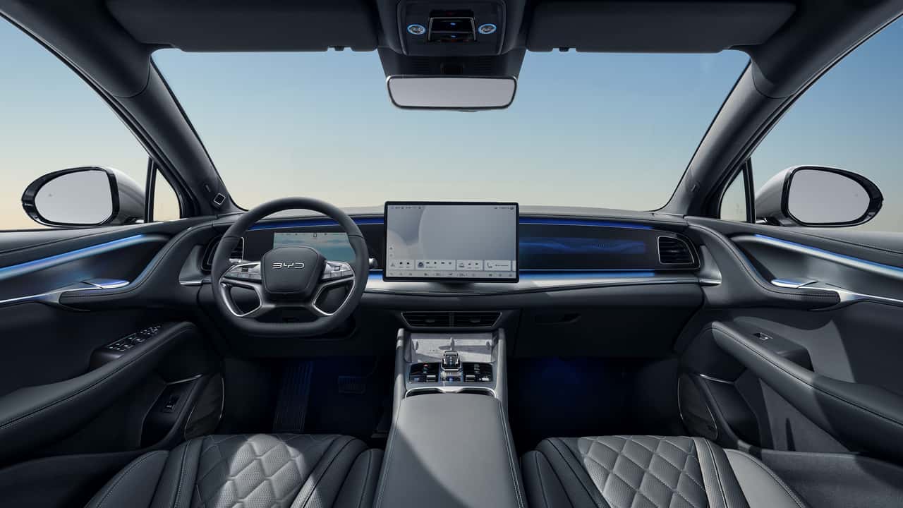 Interni della BYD Sealion 7