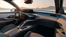 Nuova Peugeot 3008, le foto teaser degli interni
