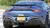 Photos d'espionnage manuelles de l'Aston Martin Vantage V12