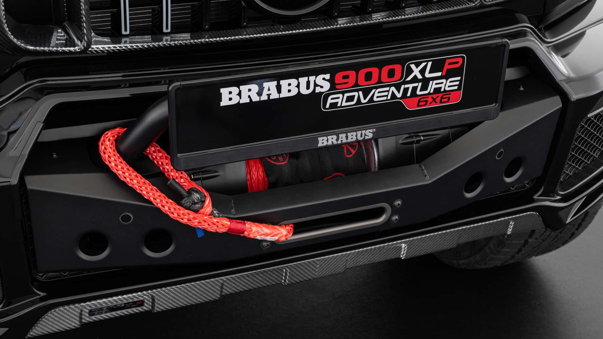 brabus-xlp-900-6x6-superblack-m-amg-g-63_studio-19.jpg