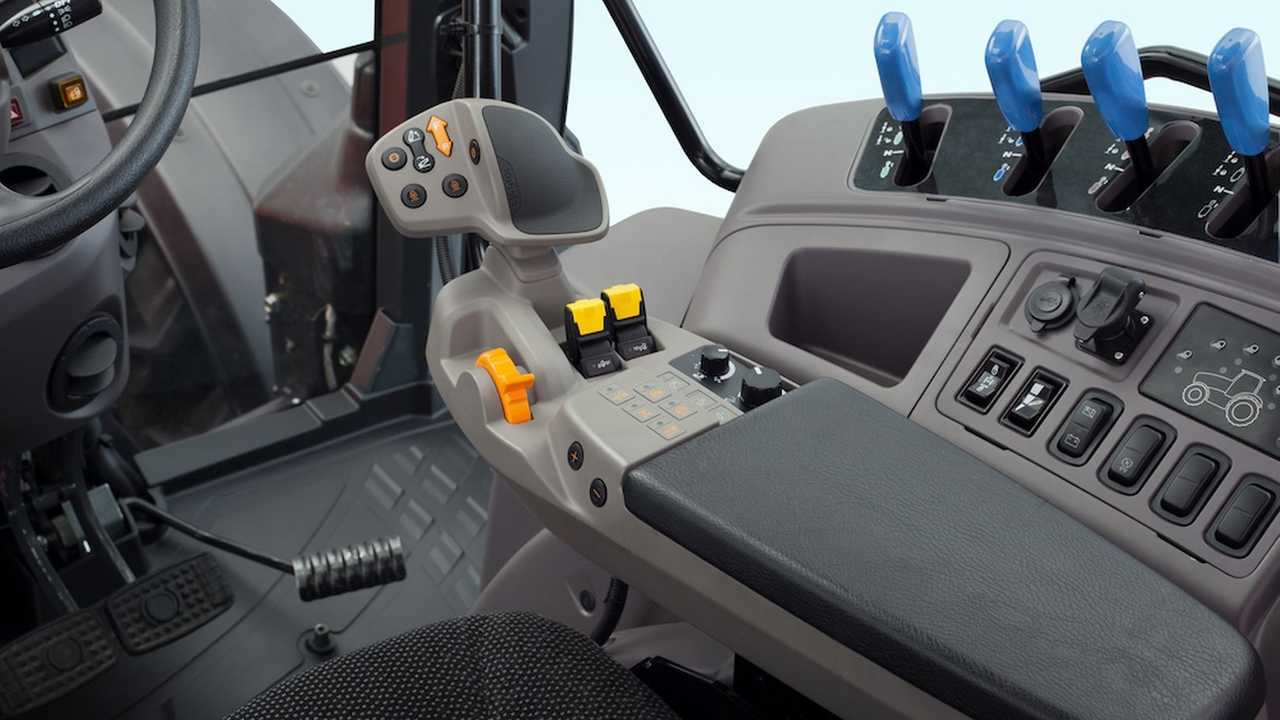 Kubota M60023