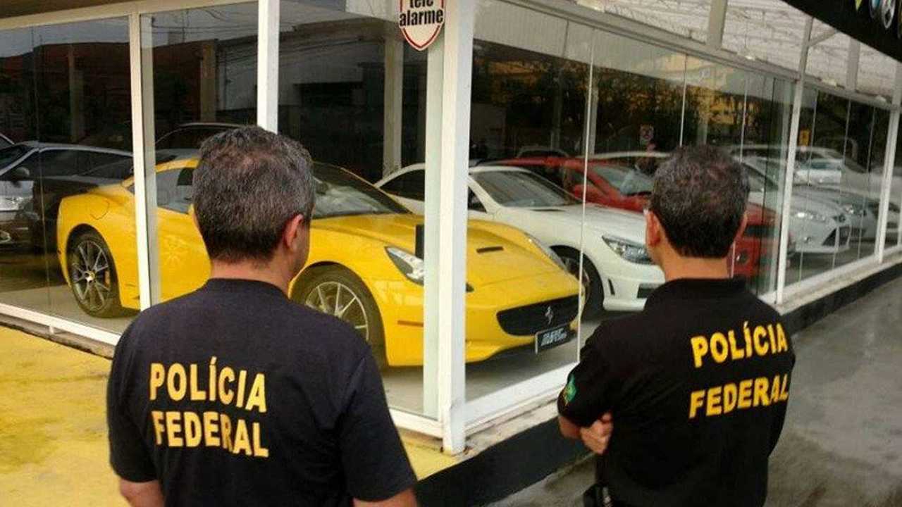 Carros apreendidos Polícia Federal