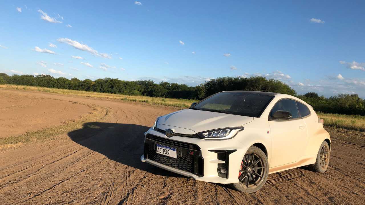 TOYOTA-GR-YARIS-AUTOBLOG-12