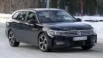 Nuova Volkswagen Passat Variant, le prime foto spia