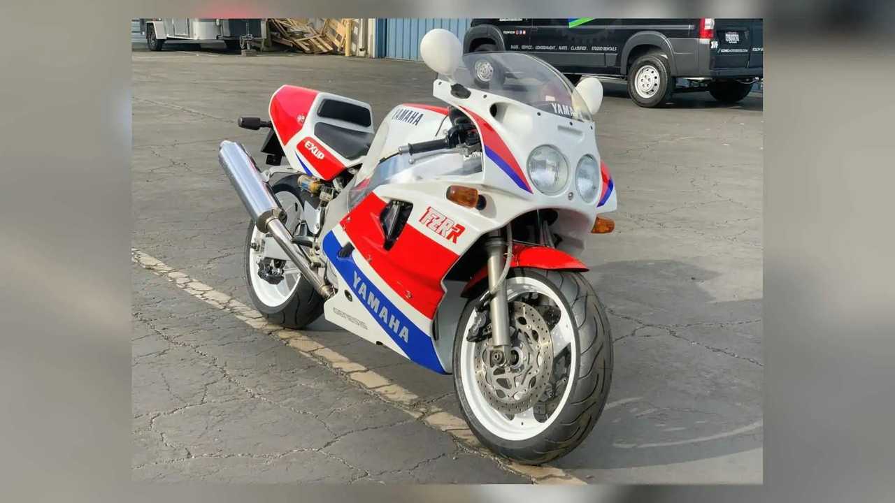 Yamaha FZR 750 RR OW01