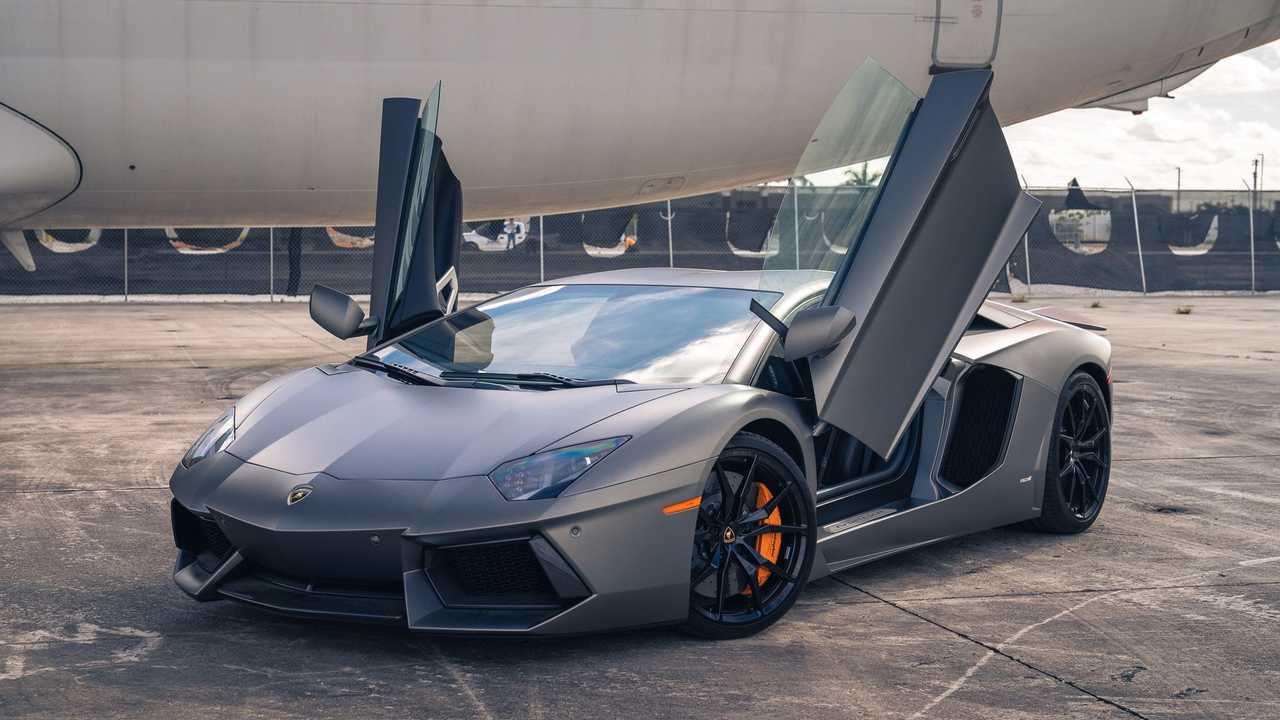 2014 Lamborghini Aventador - Transformers 4