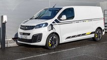Le nuove personalizzazioni adesive per Opel Vivaro e Zafira Life