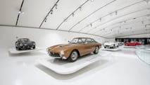 La mostra “The greatest hits –Music legends and thei Ferraris