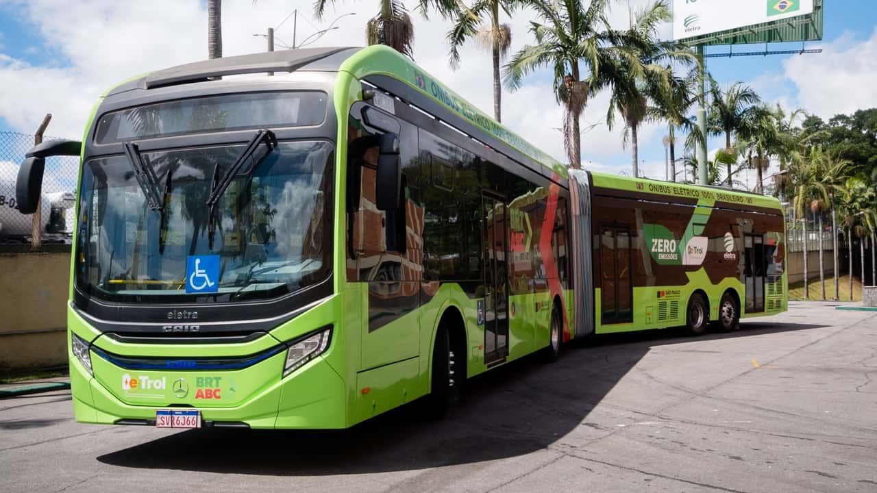 Eletra inicia entregas de ônibus articulado elétrico para São Paulo