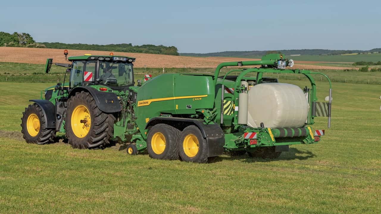 John Deere: nuove rotopresse a camera fissa e variabile MY 2025