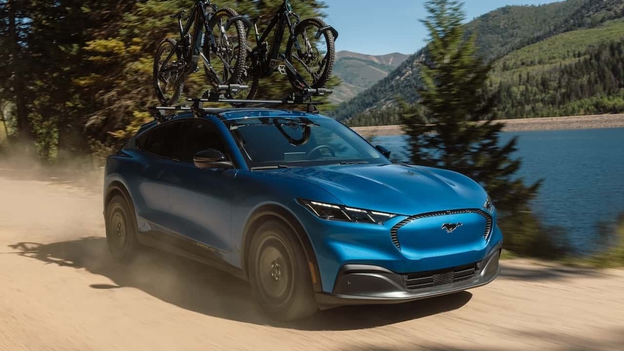 Ford'un Elektrikli Mustang'i 2027'de Daha Ucuz ve Daha Sağlam Hale Geliyor