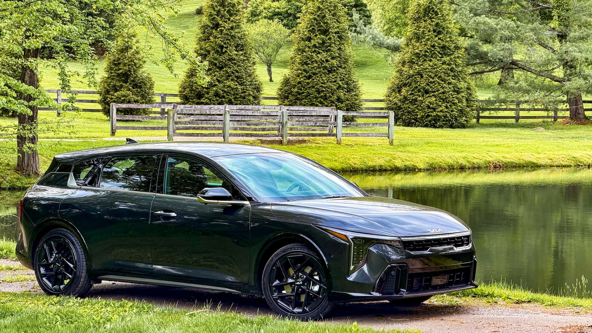 https://cdn.motor1.com/images/mgl/Kbg38b/s1/2026-kia-k4-hatchback-review.jpg