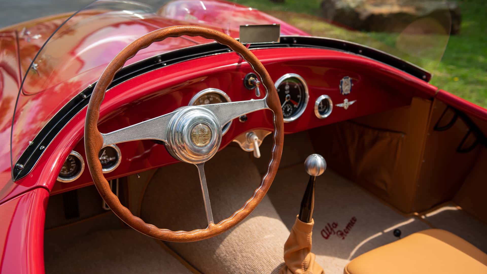 alfa-romeo-1900-c52-disco-volante-spider-1952.jpg