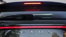 Traseira, lanternas e LED e emblema do Lexus NX 450h+ 2026